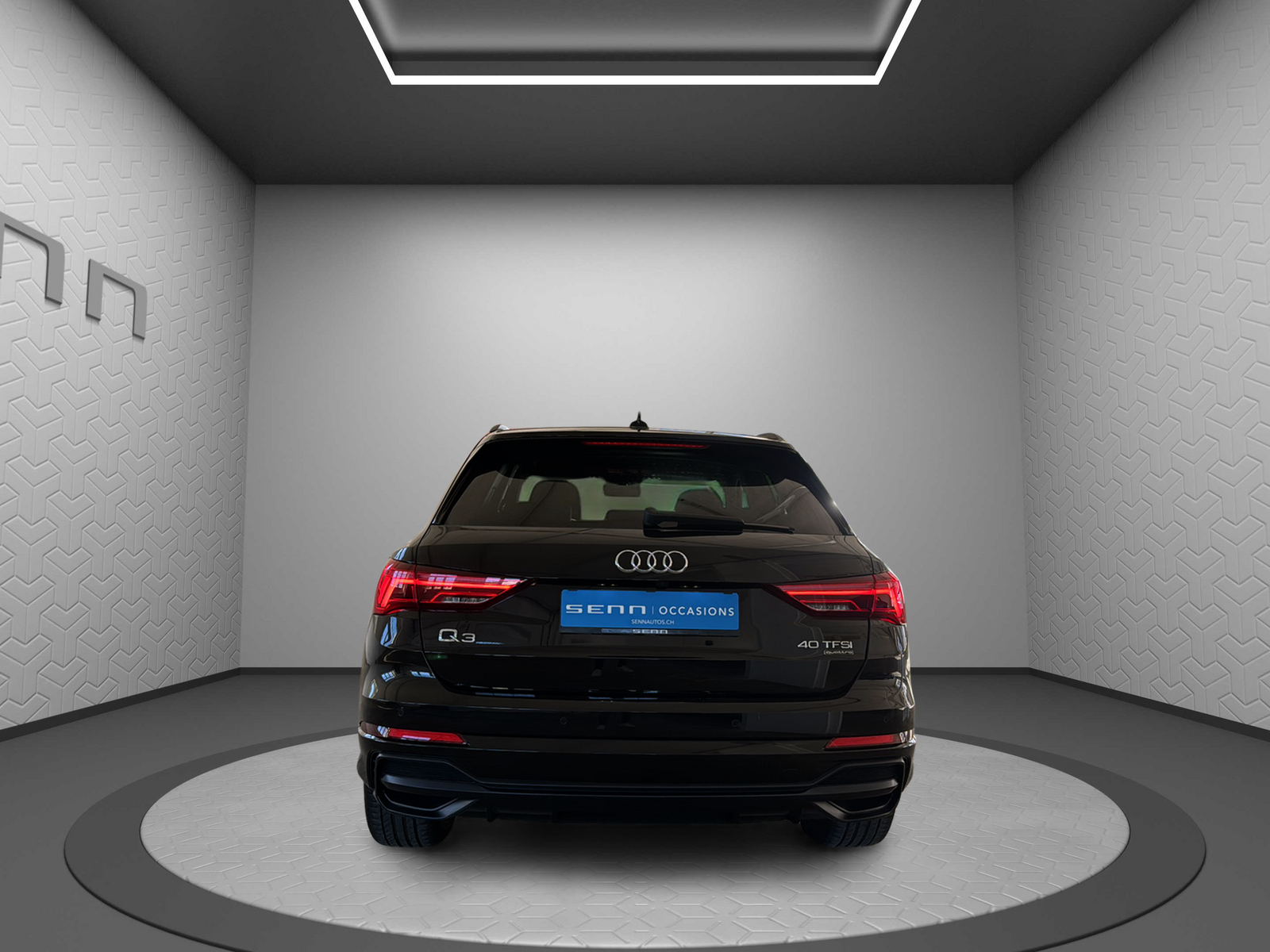 AUDI Q3 40 TFSI S line quattro S-tronic-image-4