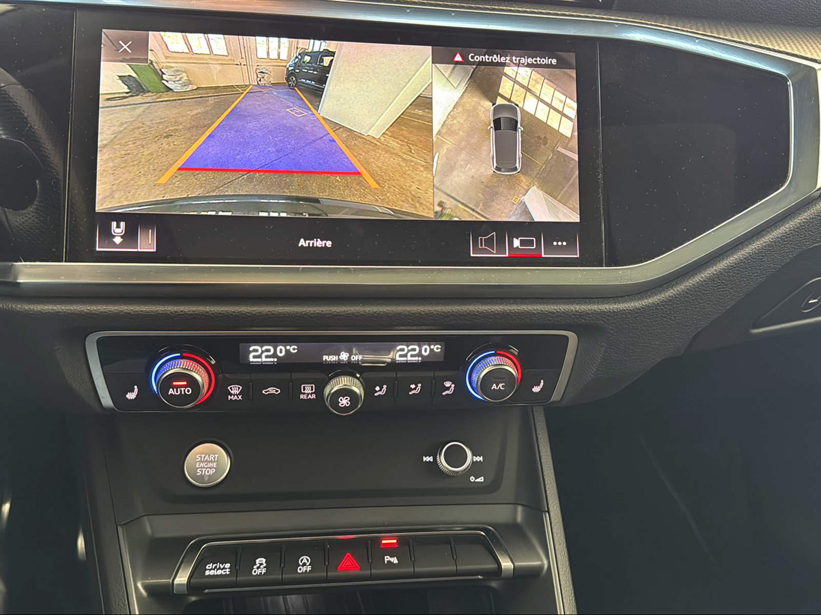 AUDI Q3 40 TFSI S line quattro S-tronic-image-18