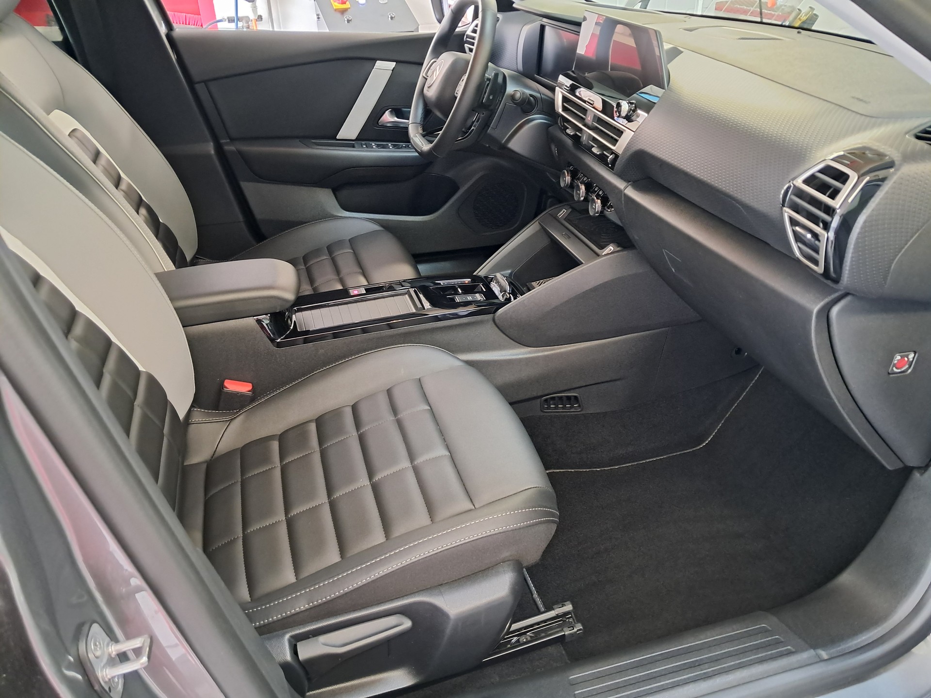 CITROEN C4 Hybrid e-DCS6 Max-image-6