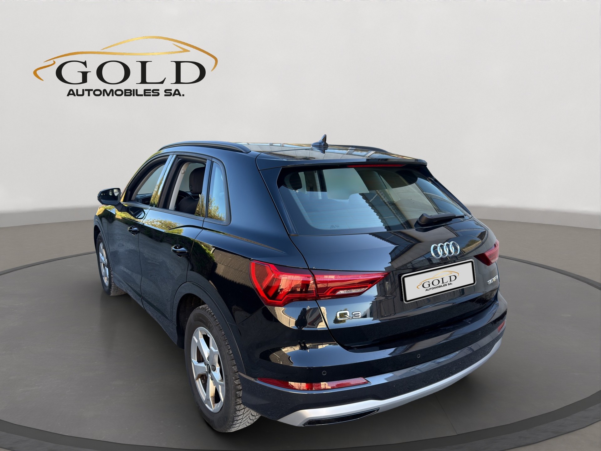 AUDI Q3 Sportback 35 TFSI Attraction S-tronic-image-9