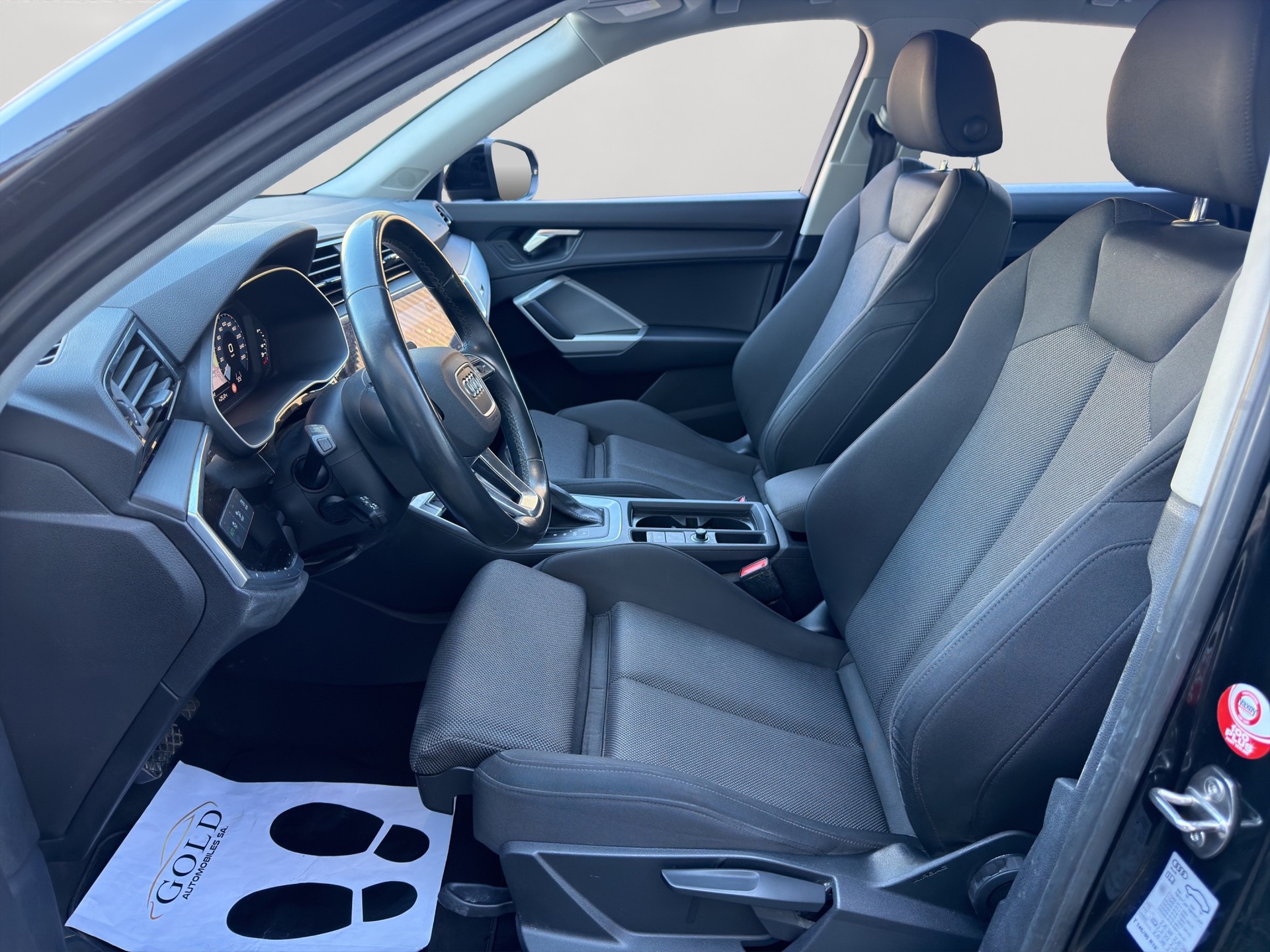 AUDI Q3 Sportback 35 TFSI Attraction S-tronic-image-5