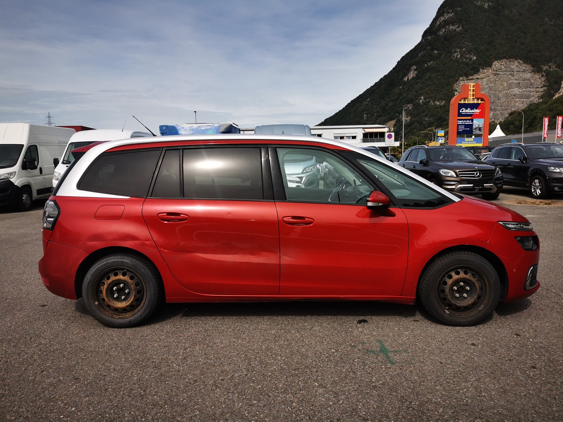 CITROEN Grand C4 Picasso 1.6i 16V e-THP Intensive-image-3