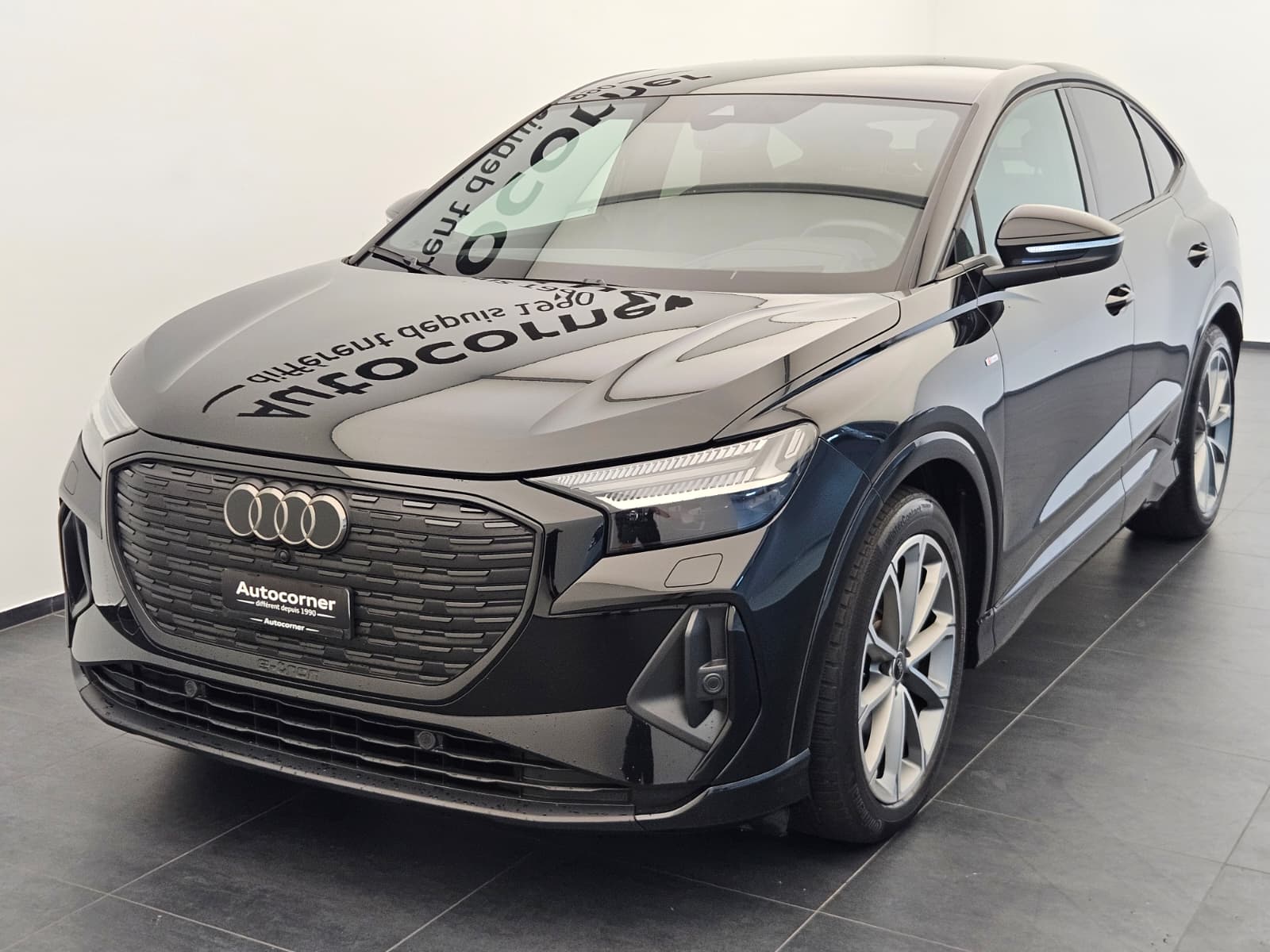 AUDI Q4 Sportback e-tron 50 quattro-image-2