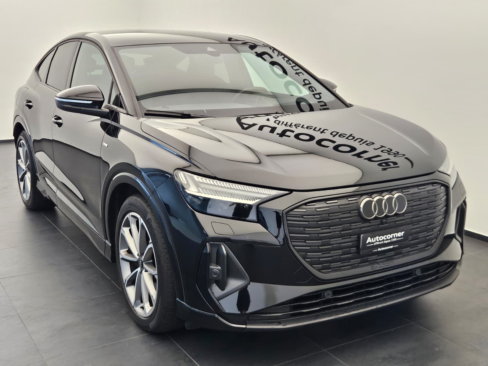 AUDI Q4 Sportback e-tron 50 quattro-image-4