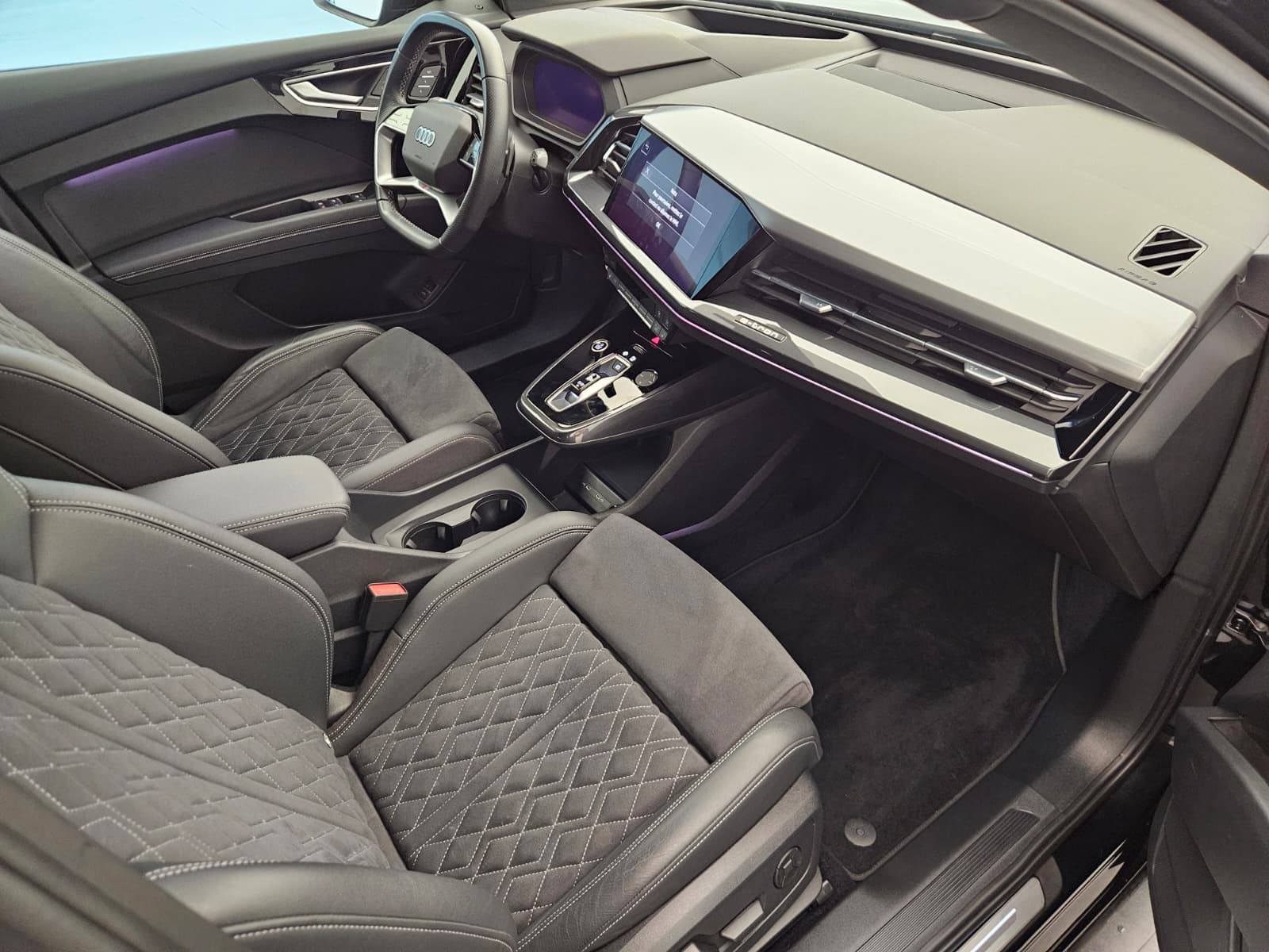 AUDI Q4 Sportback e-tron 50 quattro-image-11