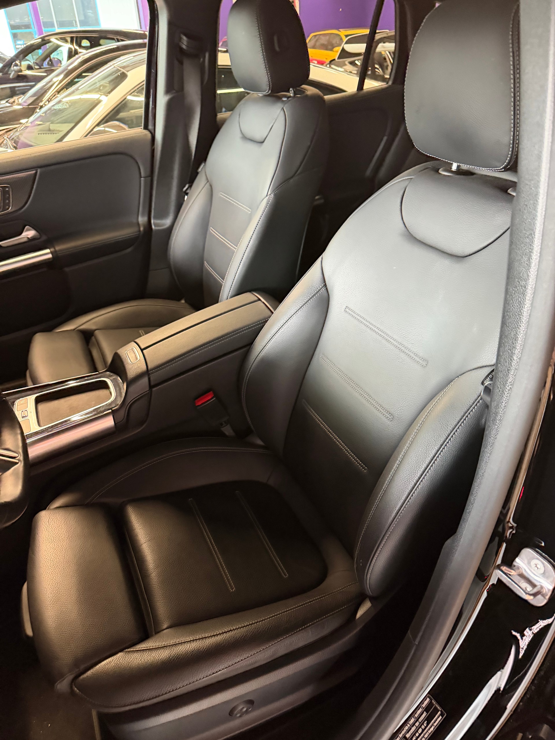 MERCEDES-BENZ GLA 250 4Matic 8G-DCT-image-8