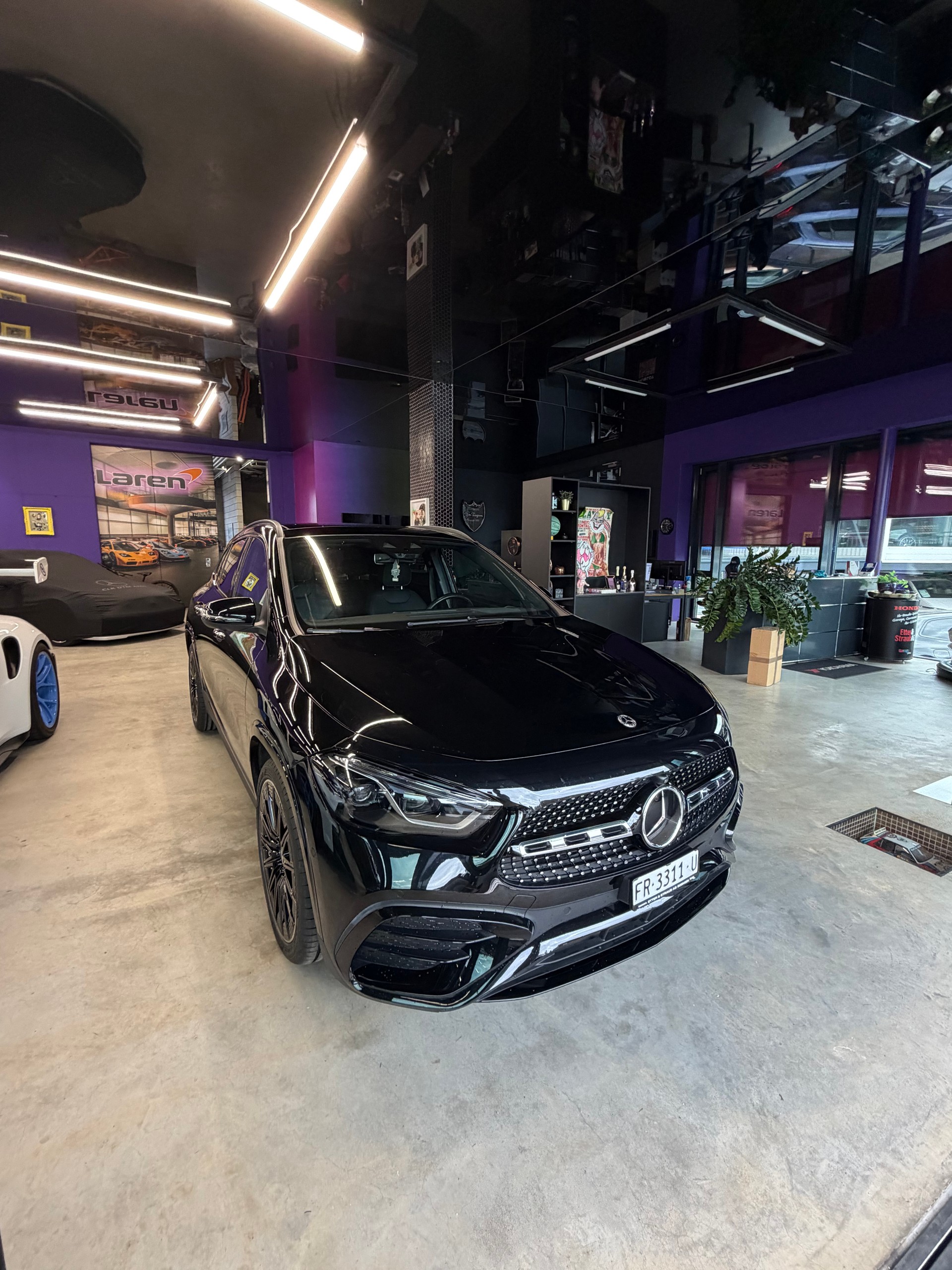 MERCEDES-BENZ GLA 250 4Matic 8G-DCT-image-3