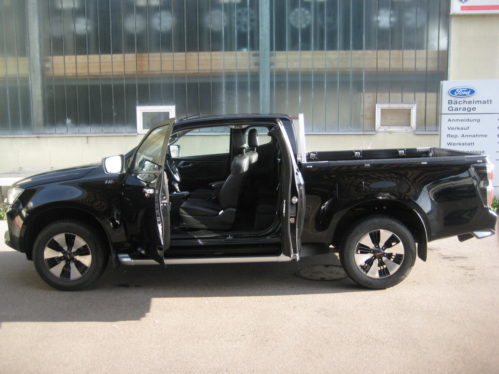 ISUZU D-MAX 1.9 SpaceCab N60F 4x4 AT-image-2