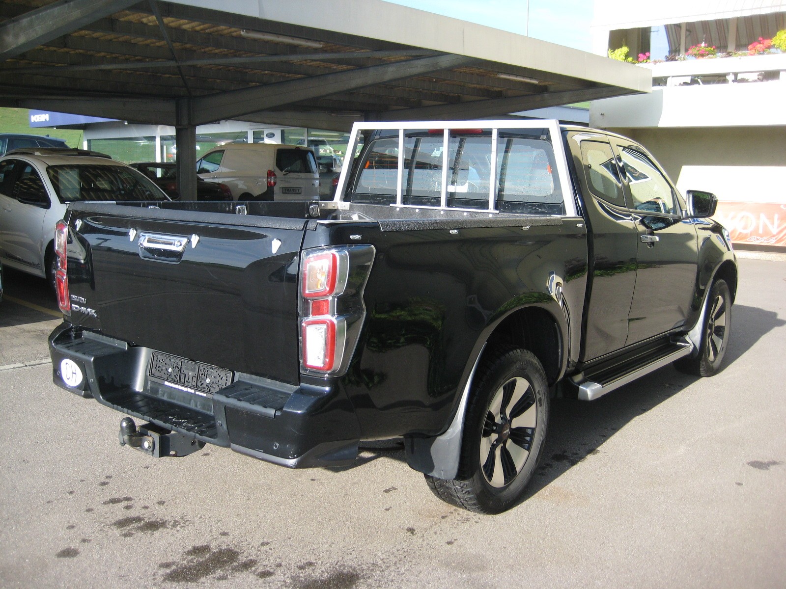 ISUZU D-MAX 1.9 SpaceCab N60F 4x4 AT-image-4