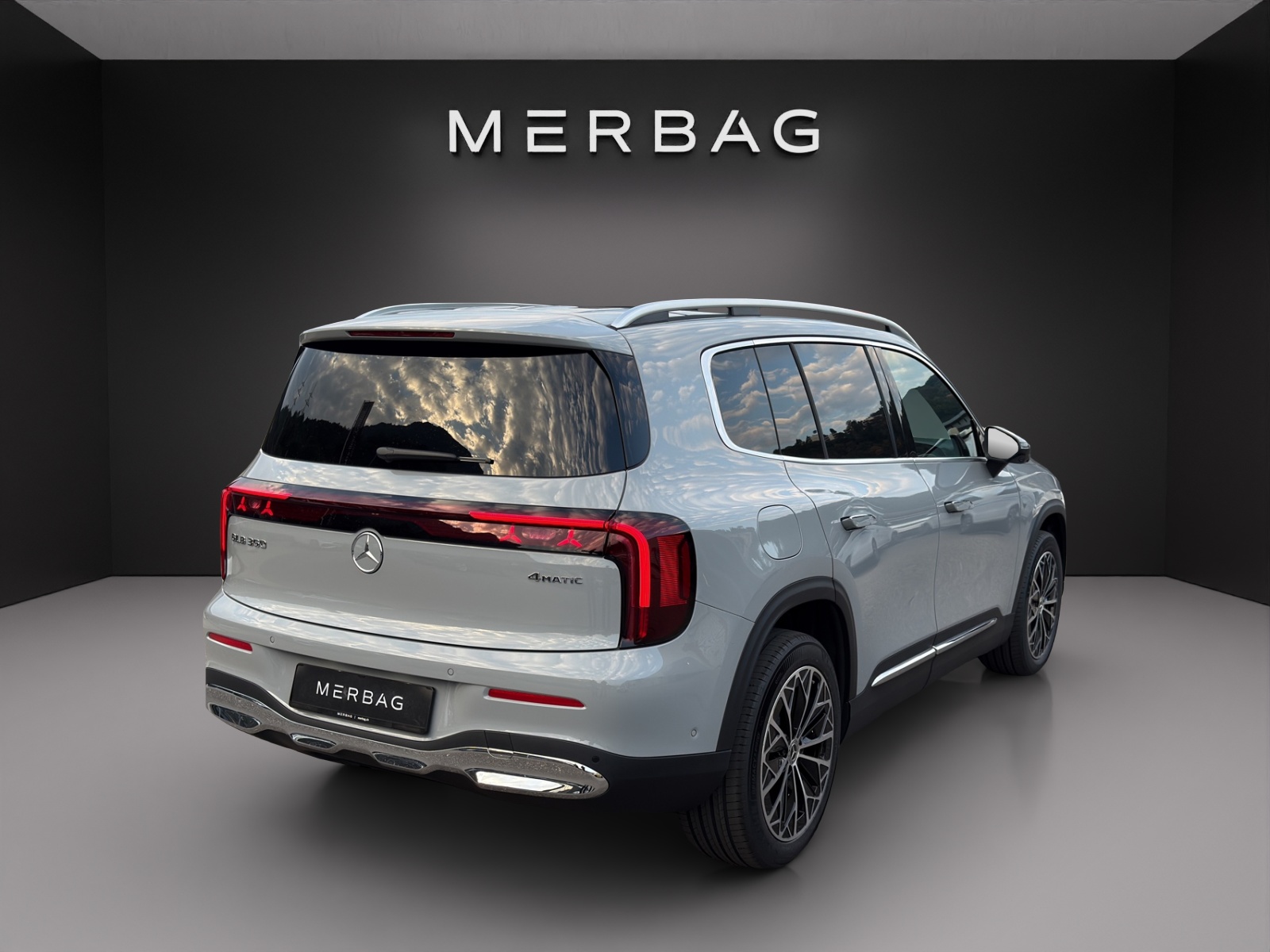 MERCEDES-BENZ GLB 350 85kWh EQ 4 Matic-image-4