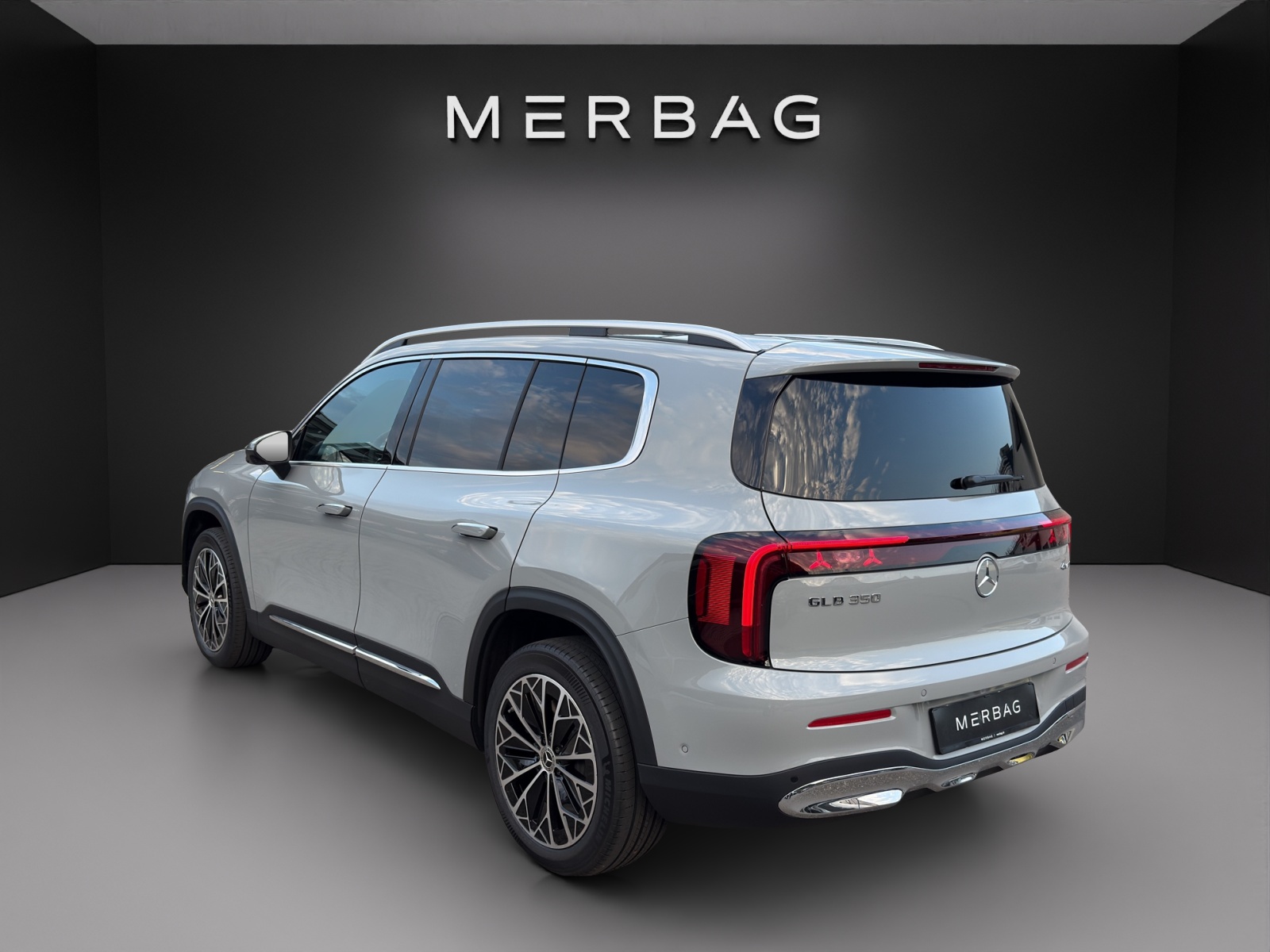 MERCEDES-BENZ GLB 350 85kWh EQ 4 Matic-image-2