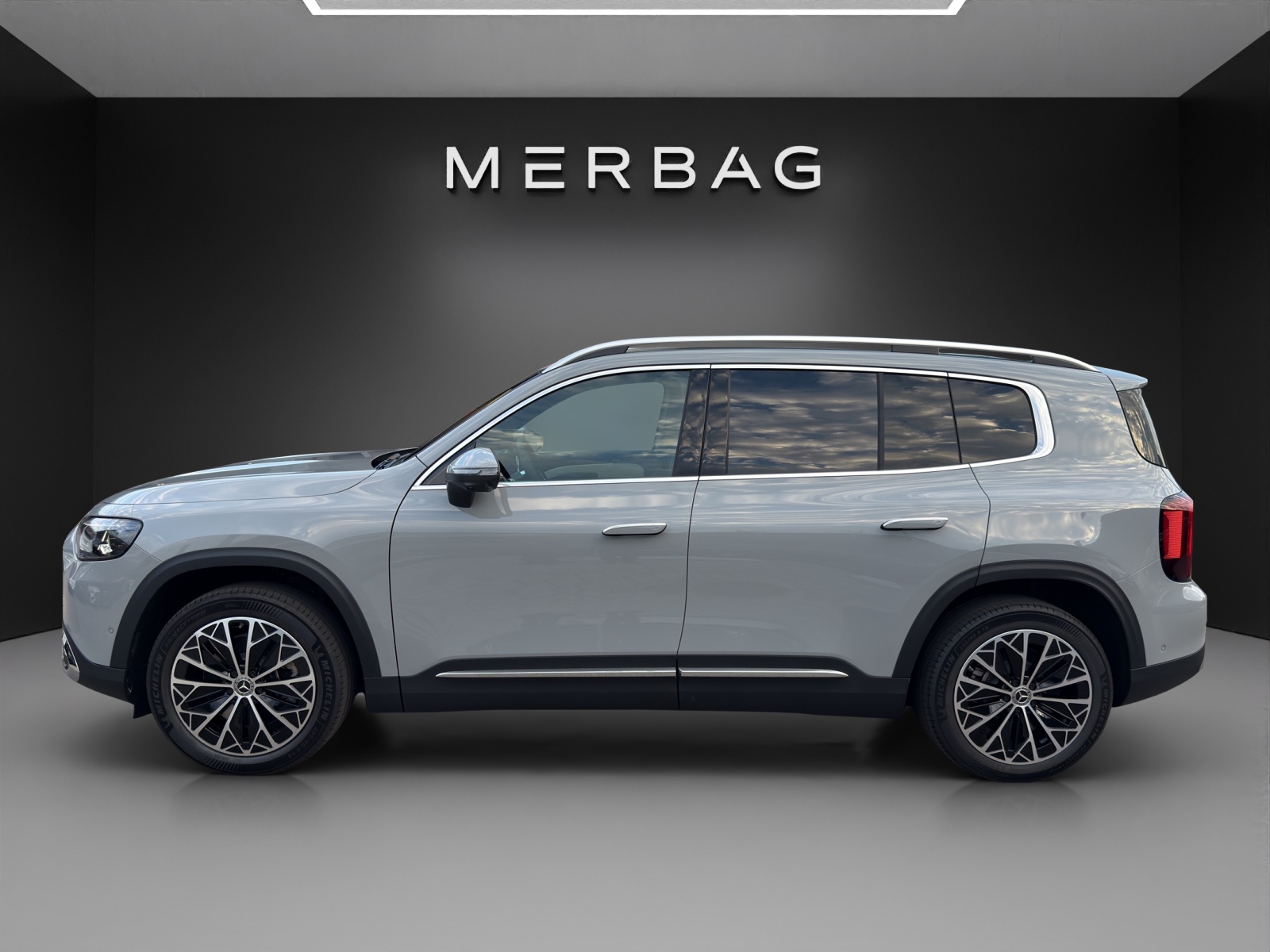 MERCEDES-BENZ GLB 350 85kWh EQ 4 Matic-image-1
