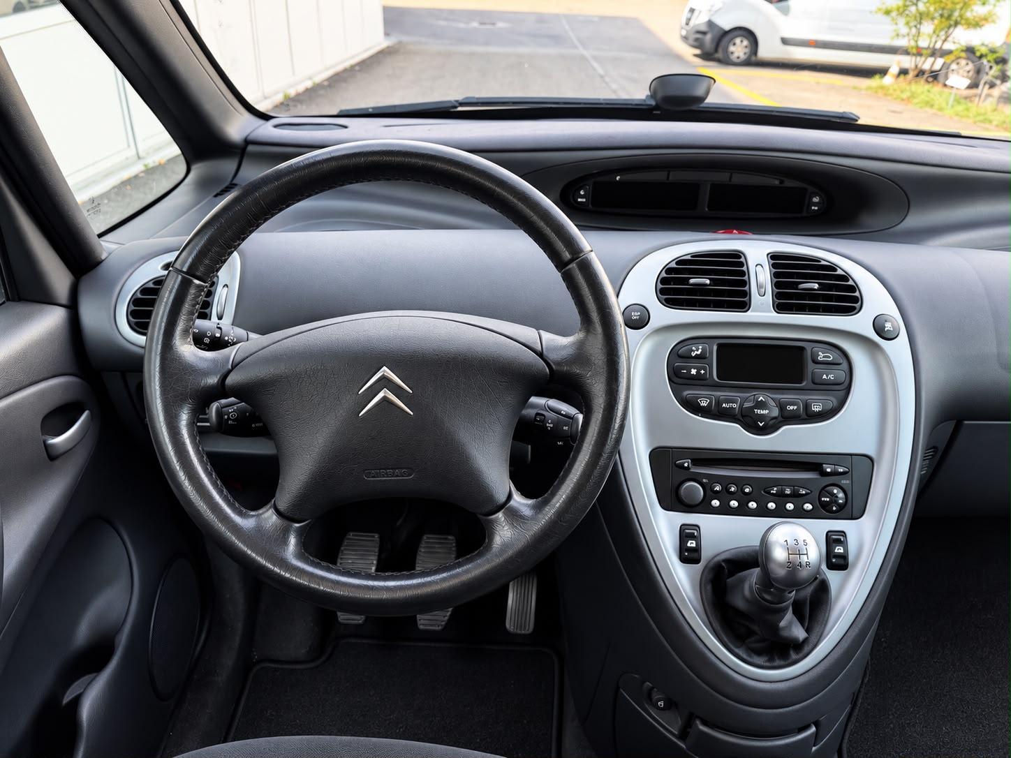 CITROEN Xsara Picasso 1.6HDi (X)-image-10