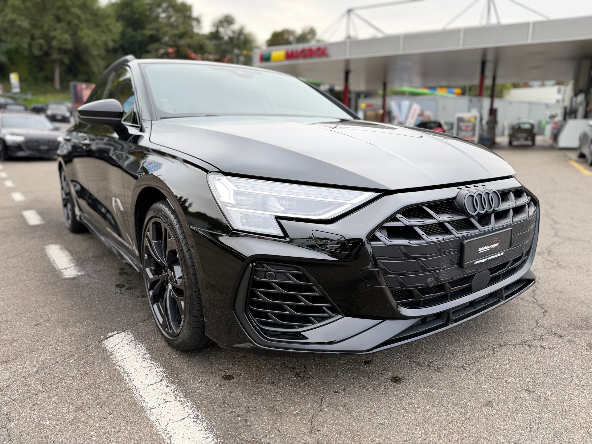 AUDI S3 Sportback TFSI quattro S-tronic-showroom-element-1