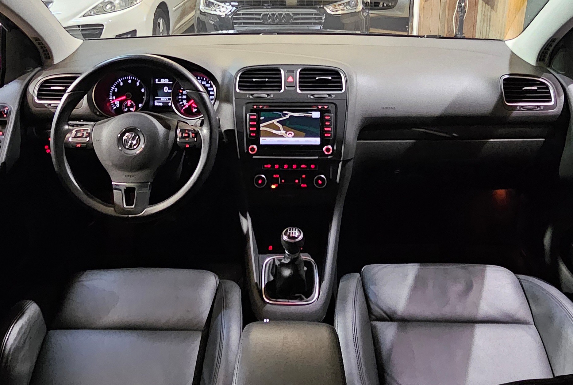 VW Golf 1.2 TSI Team R-Line-image-11