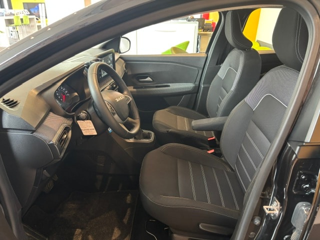 DACIA Sandero Stepway TCe 90 Expression CVT-image-11