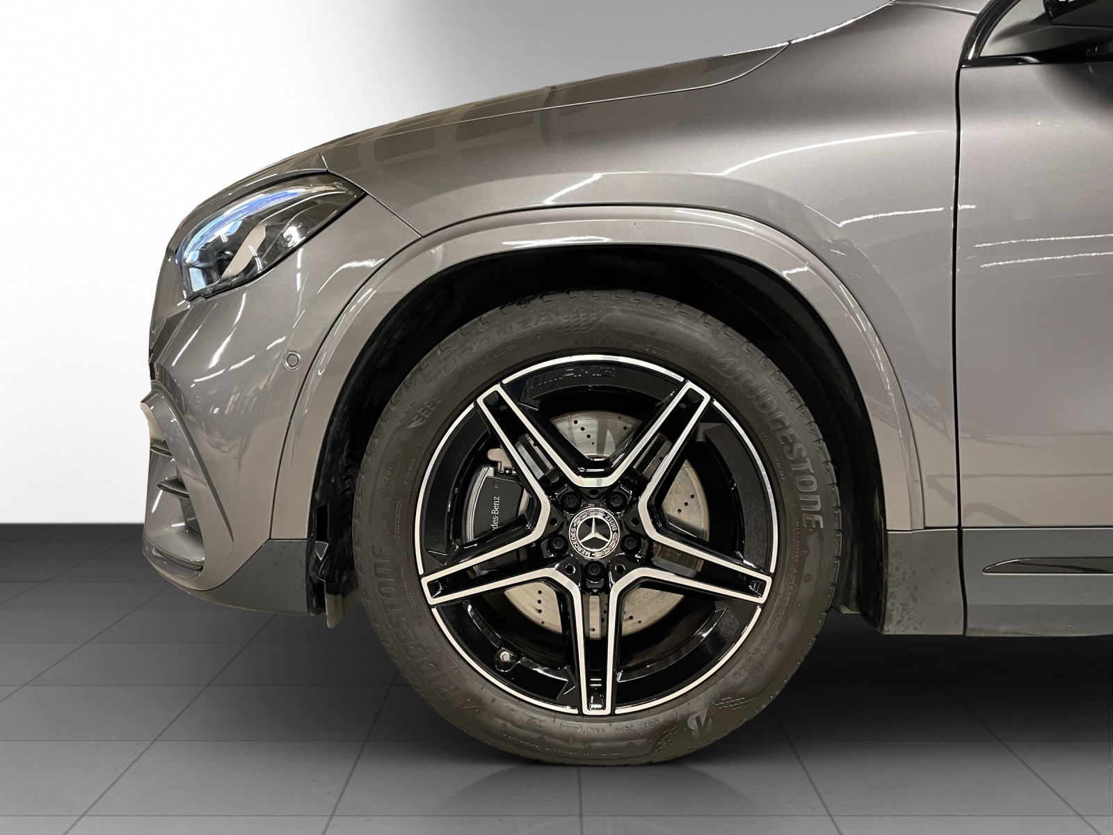 MERCEDES-BENZ GLA 250 AMG Line 8G-DCT-image-6