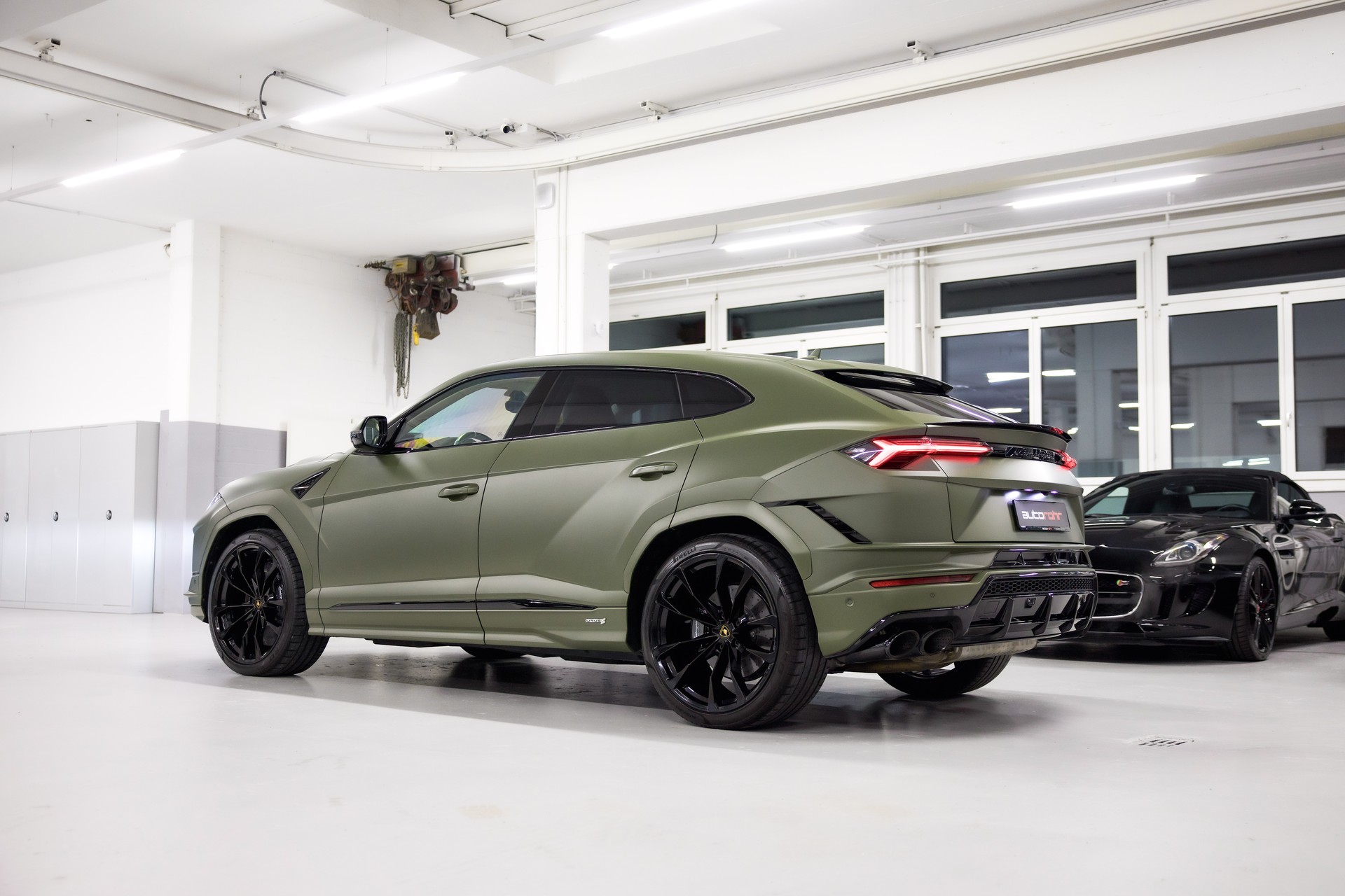 LAMBORGHINI Urus S E-Gear *Werkslackierung Verde Turbine Matt*-image-7