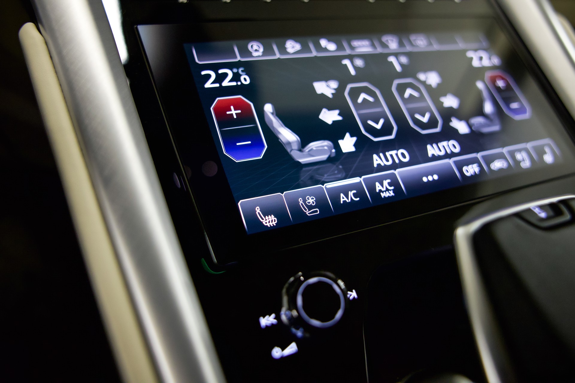 LAMBORGHINI Urus S E-Gear *Werkslackierung Verde Turbine Matt*-image-33