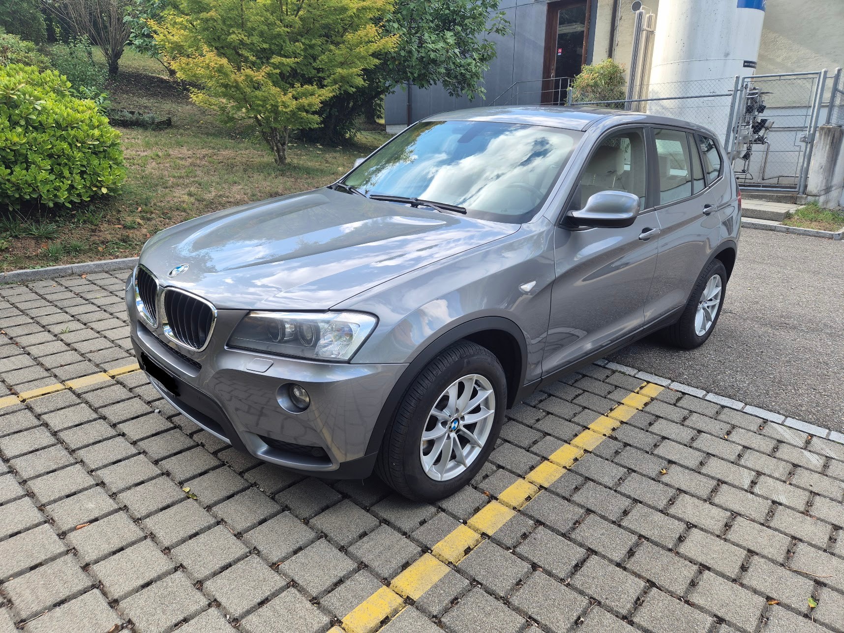 BMW 20d xDrive-image-0
