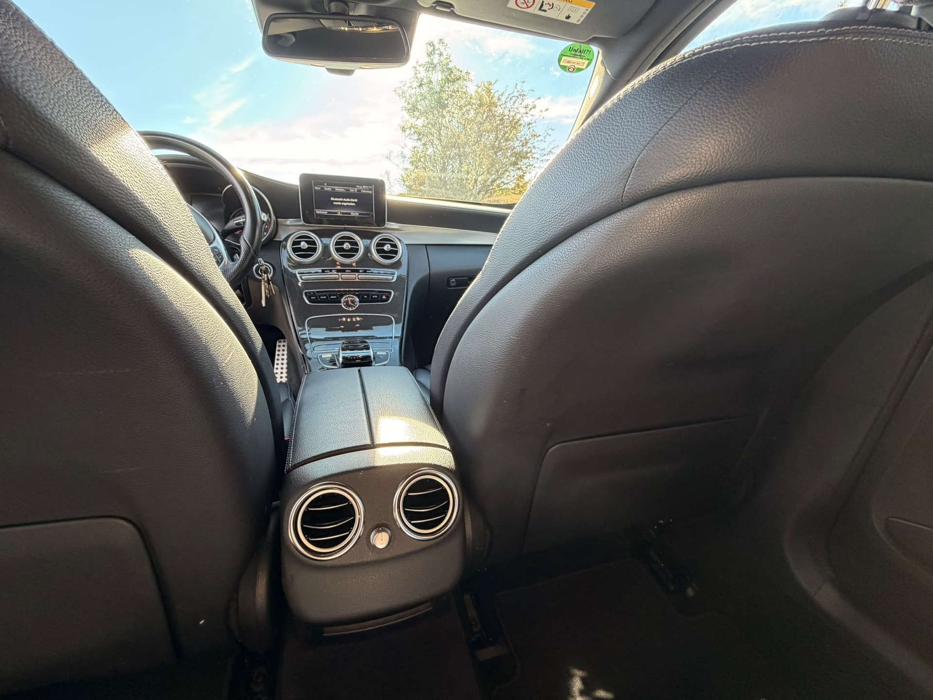 MERCEDES-BENZ C 400 AMG Line 4matic-image-4