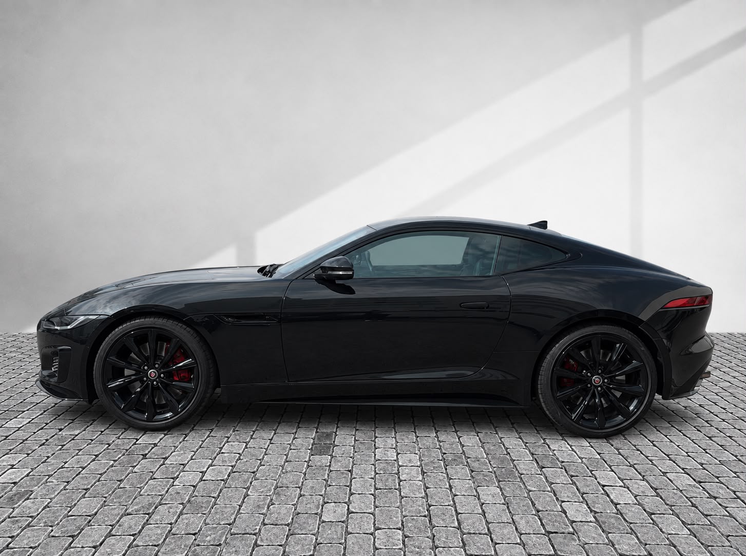 JAGUAR F-Type Last Edition Coupé 5.0 V8 R-image-2