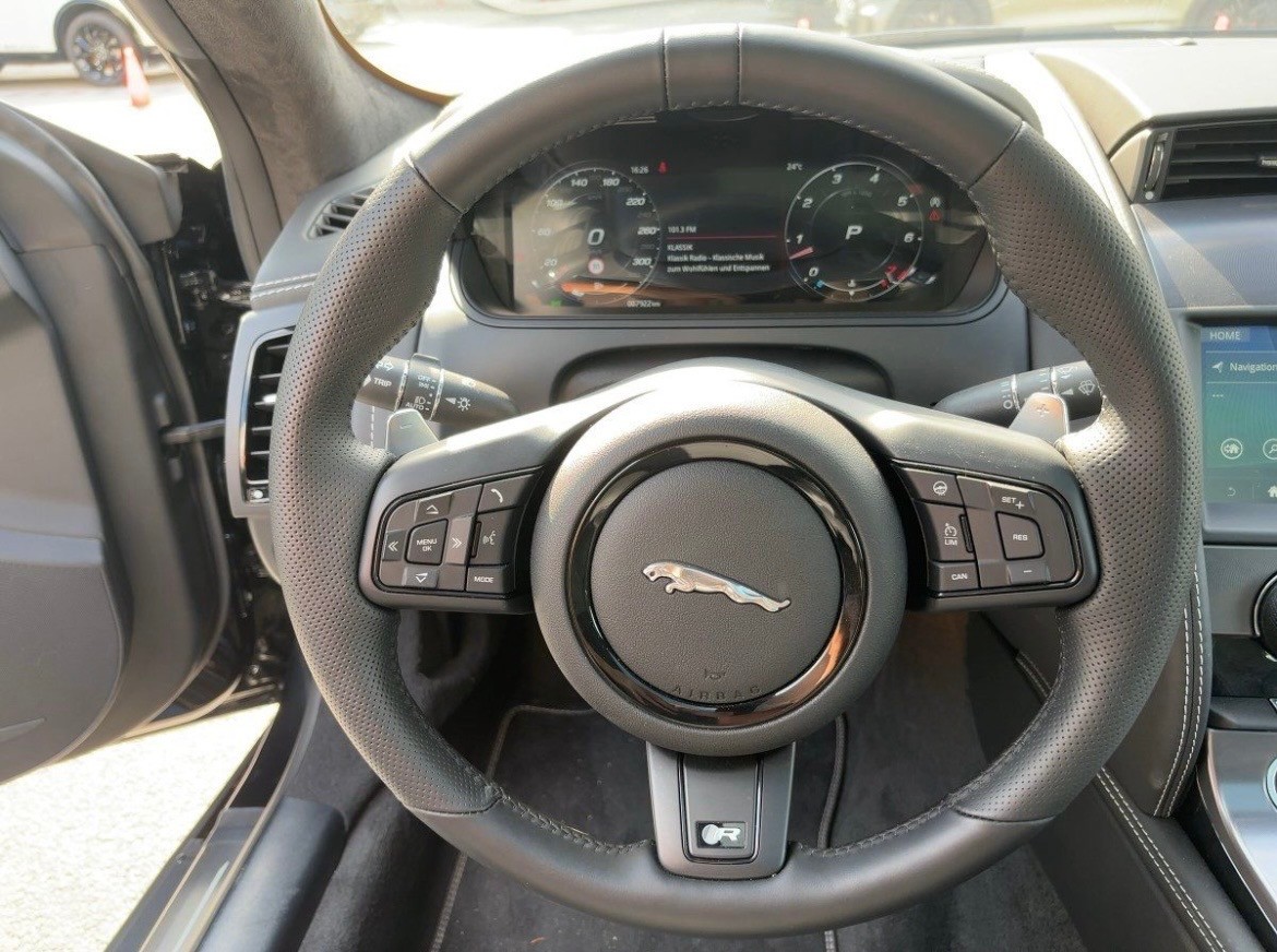 JAGUAR F-Type Last Edition Coupé 5.0 V8 R-image-8