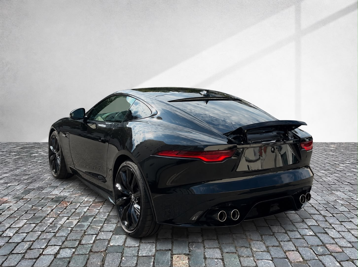 JAGUAR F-Type Last Edition Coupé 5.0 V8 R-image-4