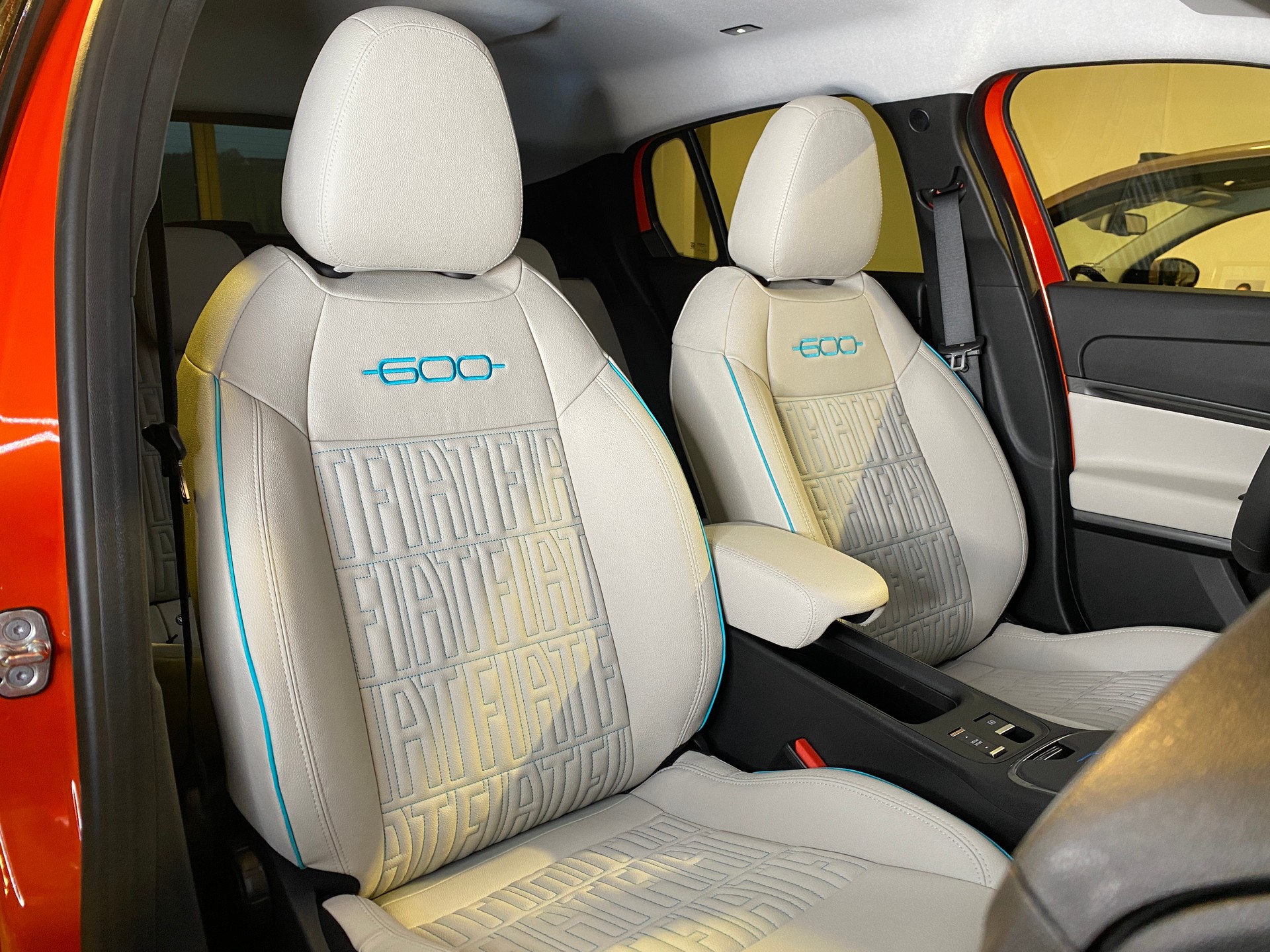 FIAT 600 e La Prima-image-13