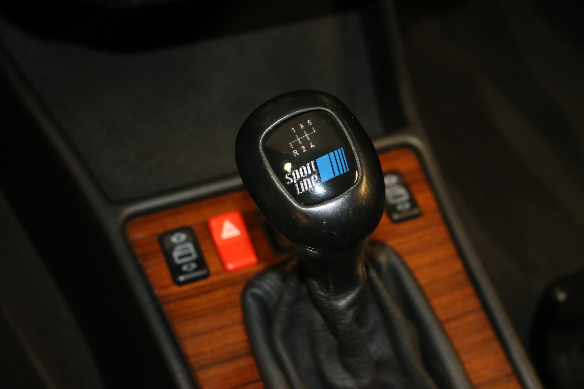 MERCEDES-BENZ 190 E 2.3-image-6