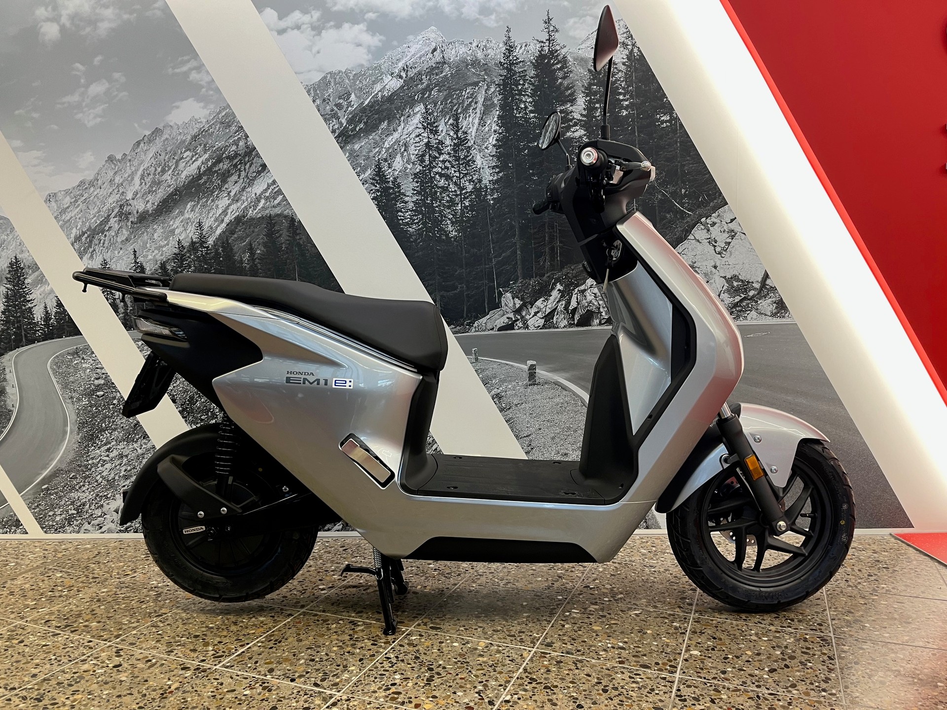 HONDA EM1-E