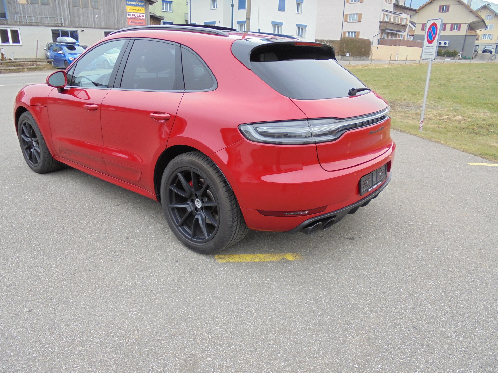 PORSCHE Macan GTS PDK-image-6