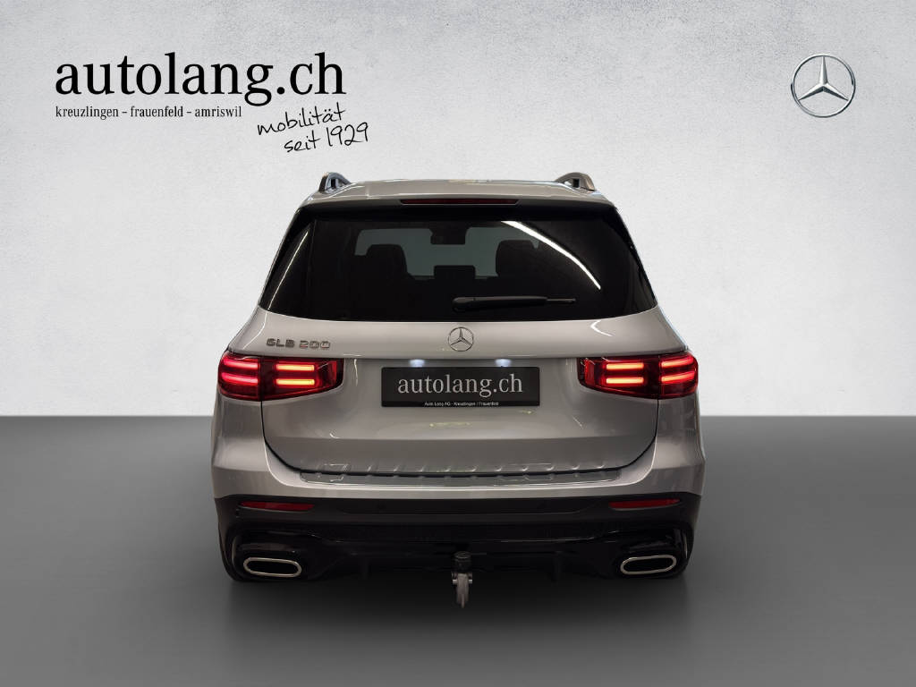 MERCEDES-BENZ GLB 200 AMG Line-image-16