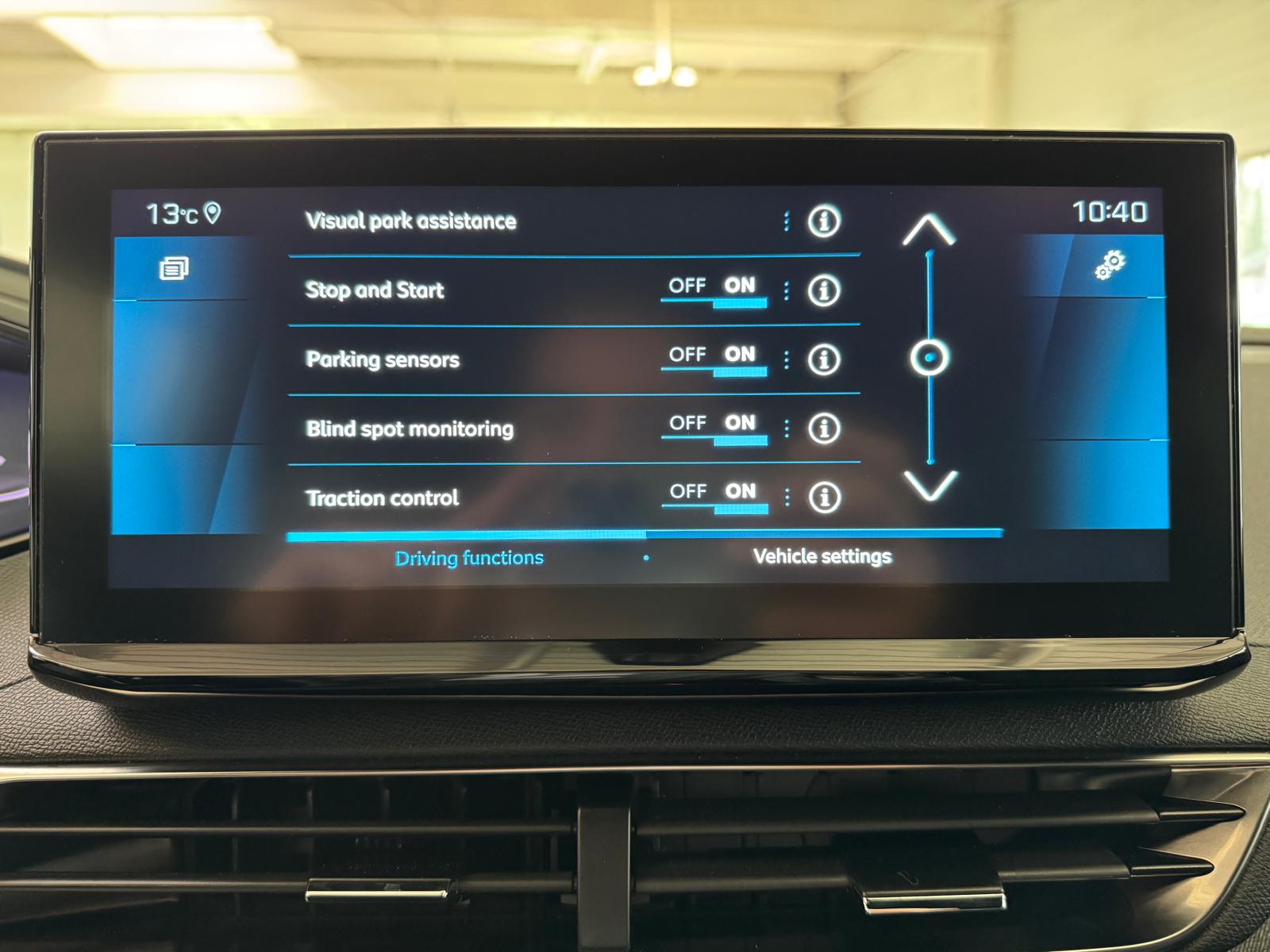 PEUGEOT 3008 1.2 Hybrid GT-image-13