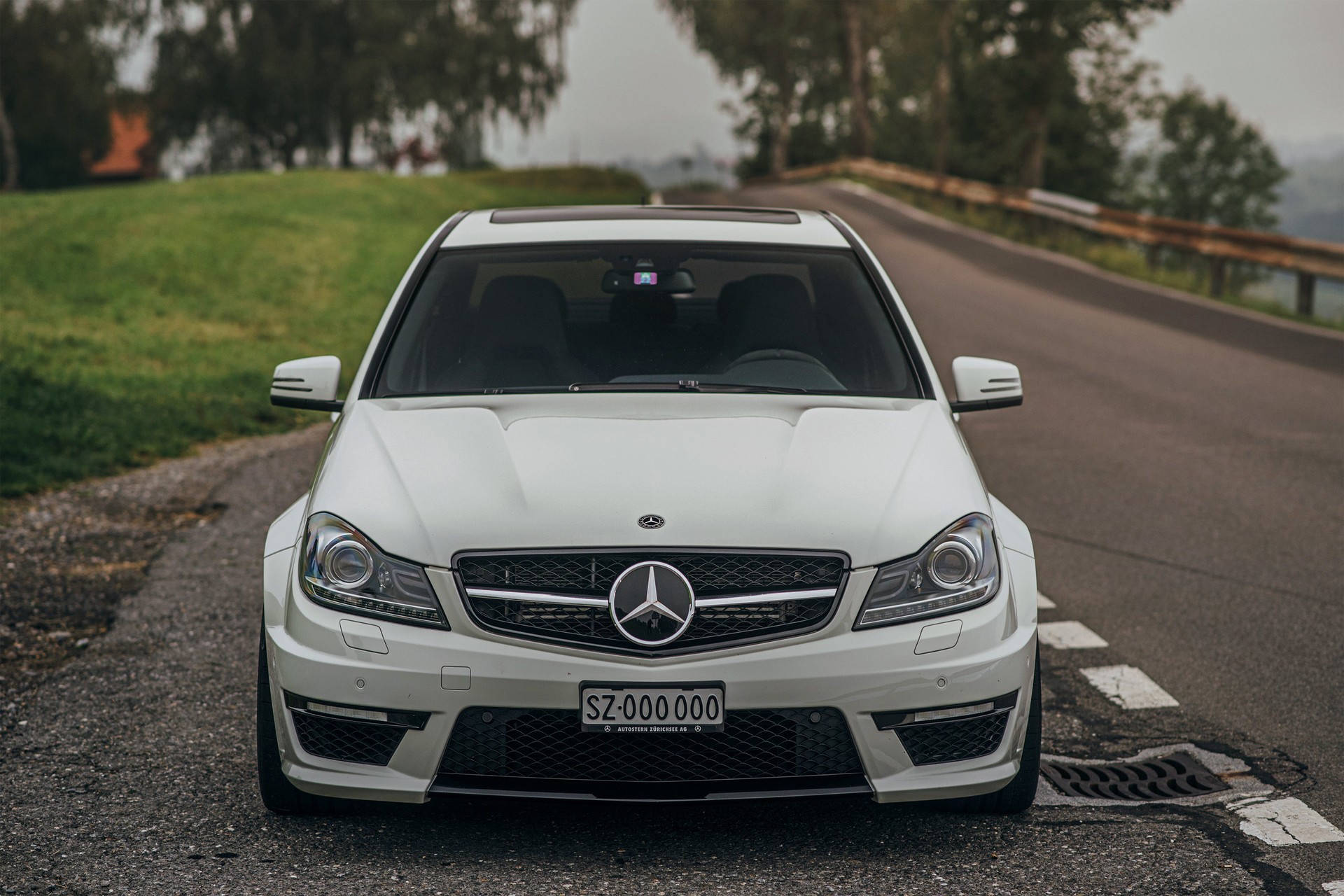 MERCEDES-BENZ C 63 AMG Performance - ab MFK und Service - neue Reifen - CH-Zulasung-image-6