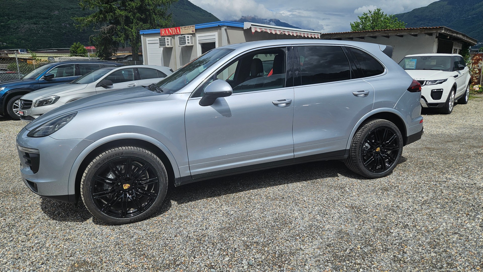 PORSCHE Cayenne S Diesel-image-2