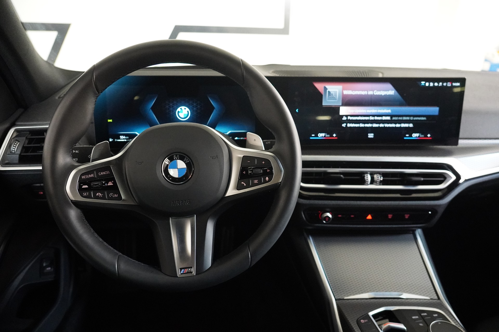 BMW 320d xDrive 48V Touring Steptronic M Sport-image-20