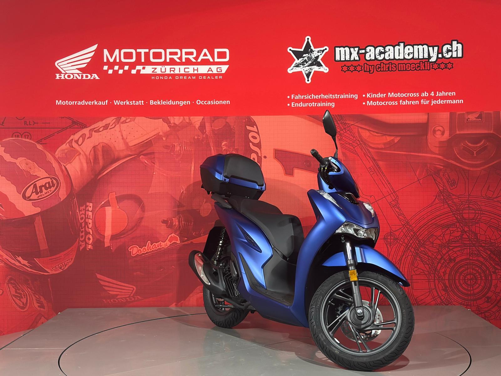 HONDA SH 125 + *Pearl Pacific Blue*-showroom-element-2