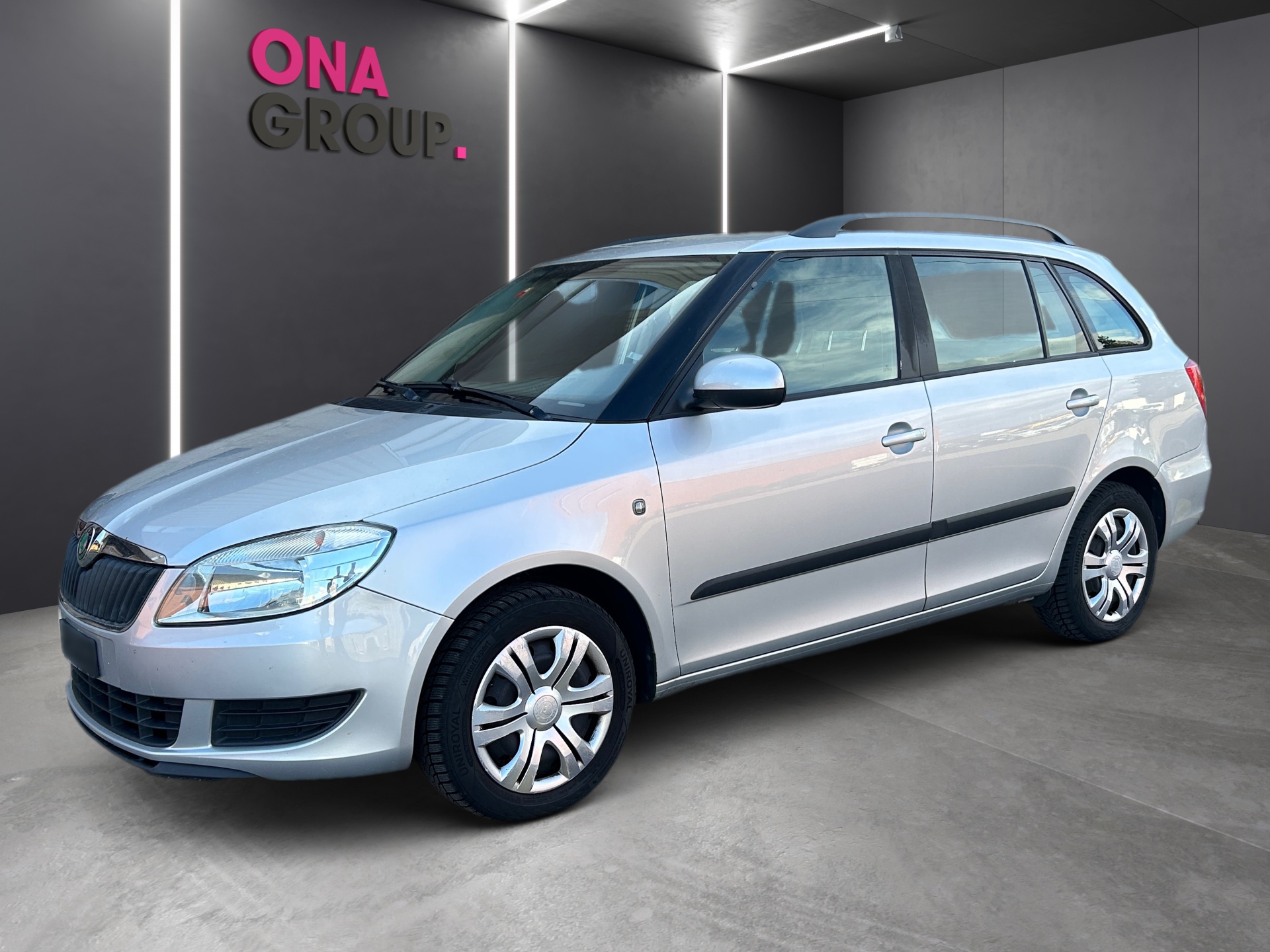SKODA Fabia 1.2 TSI Ambition Plus-image-1
