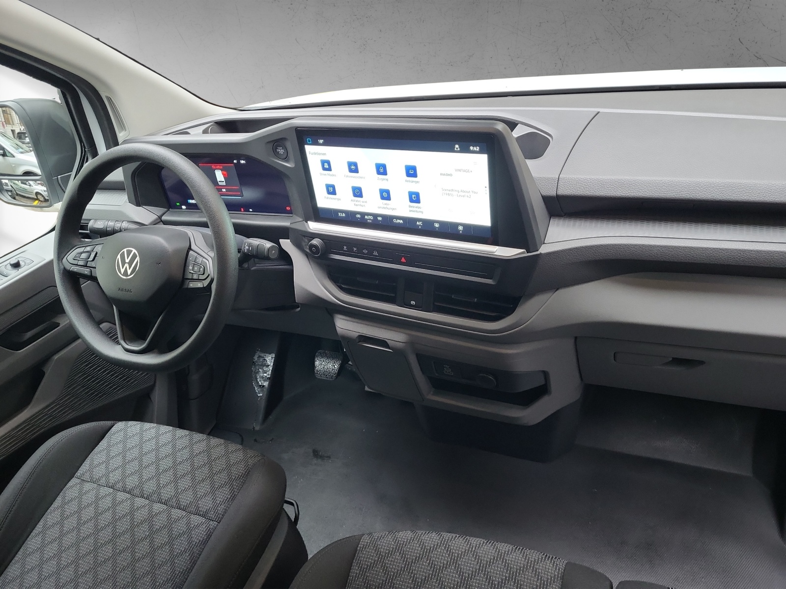 VW Transporter Kastenwagen BEV 136PS Elektro-image-11