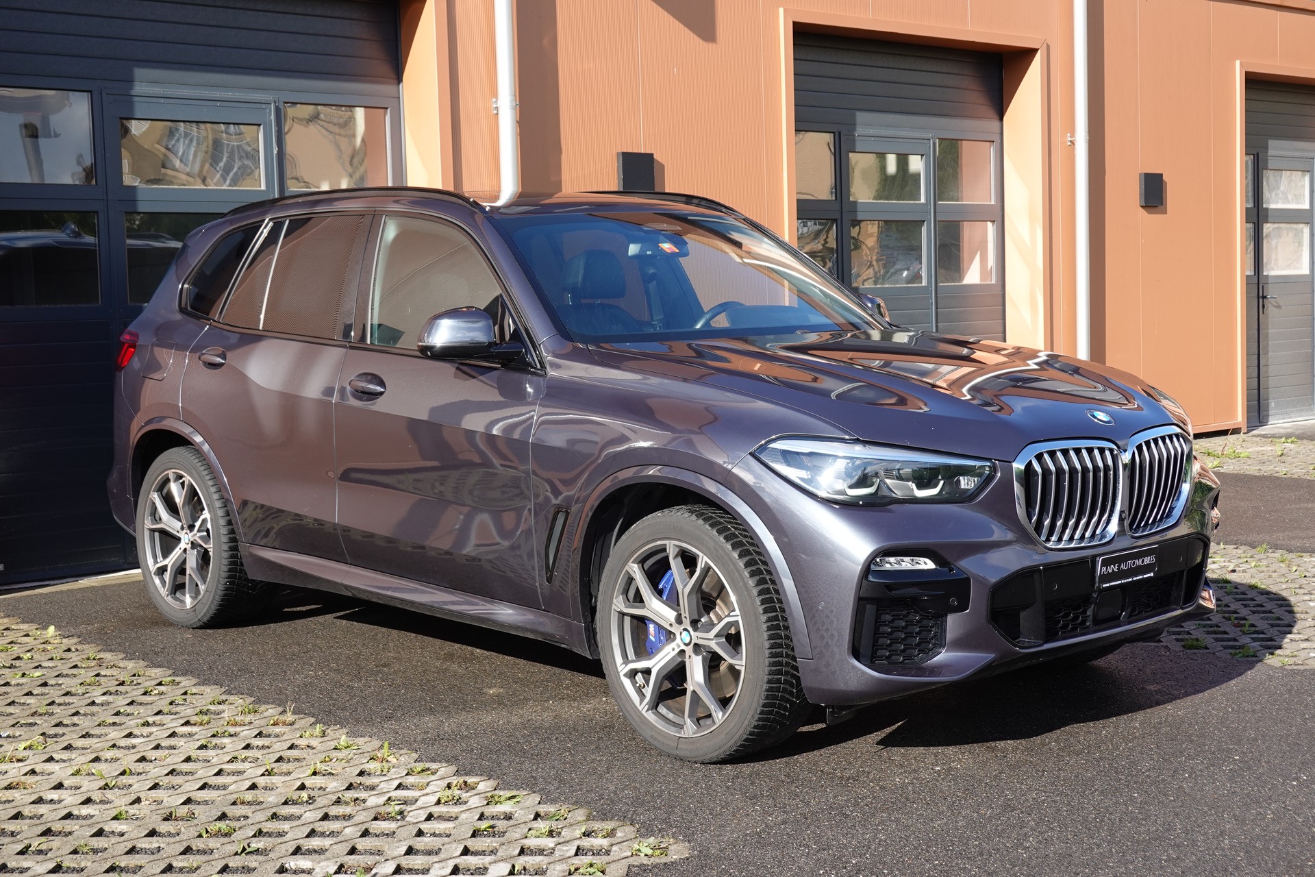 BMW X5 xDrive 40i M-Sport Steptronic - " 7 Places * Attelage 3500kg *Suspension Pneum. * Toit Pano * Roues 21' * LED Adap"-image-2