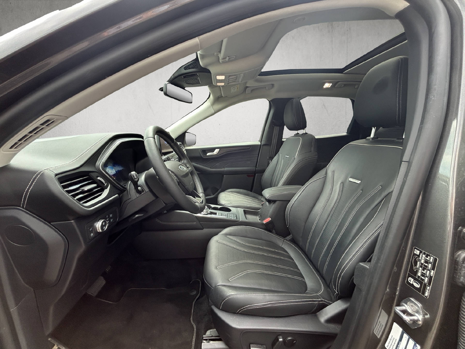 FORD Kuga 2.5 Plug-in Hybrid Vignale-image-18