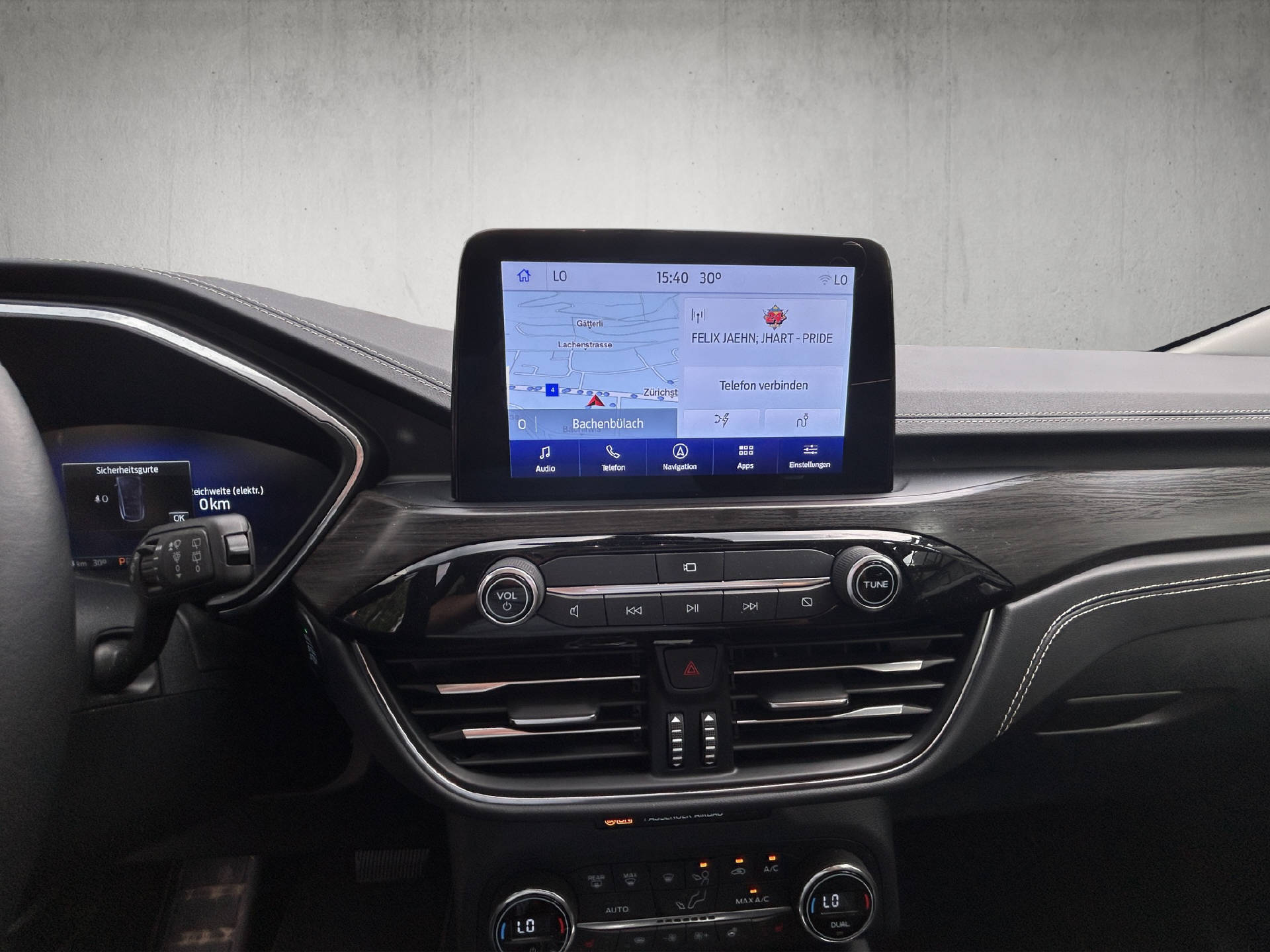 FORD Kuga 2.5 Plug-in Hybrid Vignale-image-22