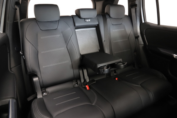 Image MERCEDES-BENZ GLB-220 GLB 220 d AMG Line 4 MAT.