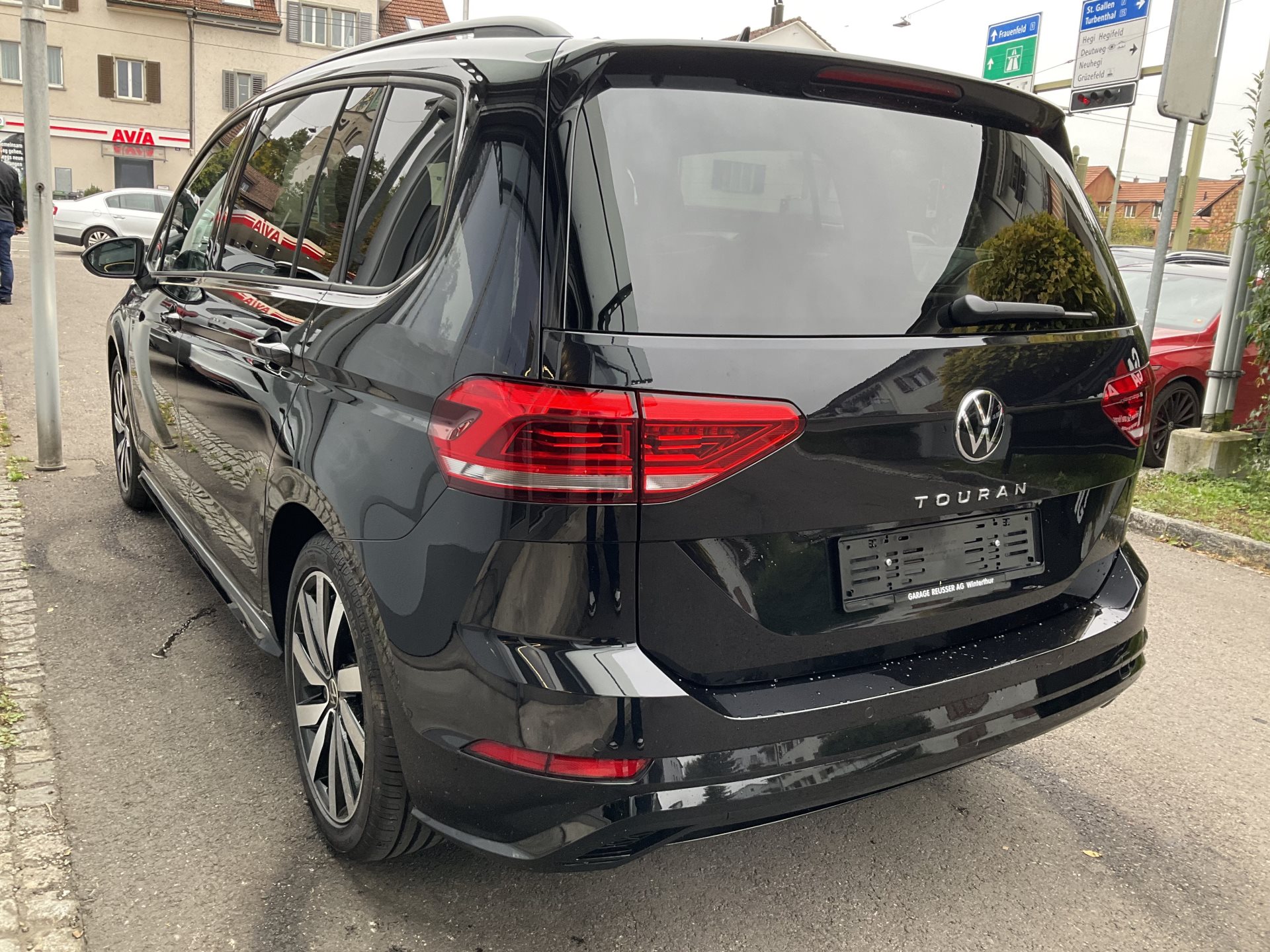 VW Touran 1.5 TSI DSG HIGHLINE R-LINE *** PANORAMAGLASDACH ***-image-5