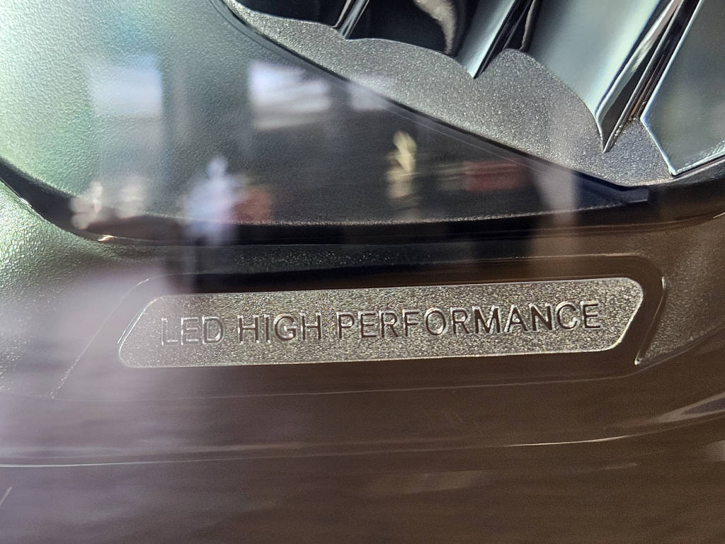 MERCEDES-BENZ EQB 350 4Matic Excellence Edition AMG Line-image-15