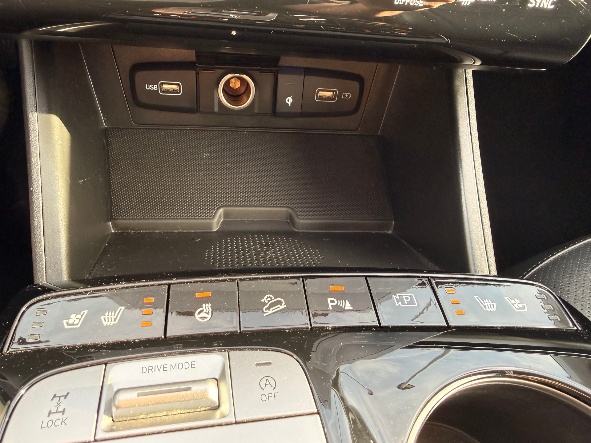 HYUNDAI Tucson 1.6 TGDI 48V Vertex DCT 4WD-image-11