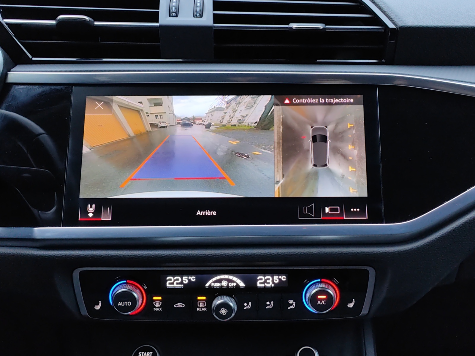 AUDI Q3 35 TFSI Attraction S-tronic-image-12