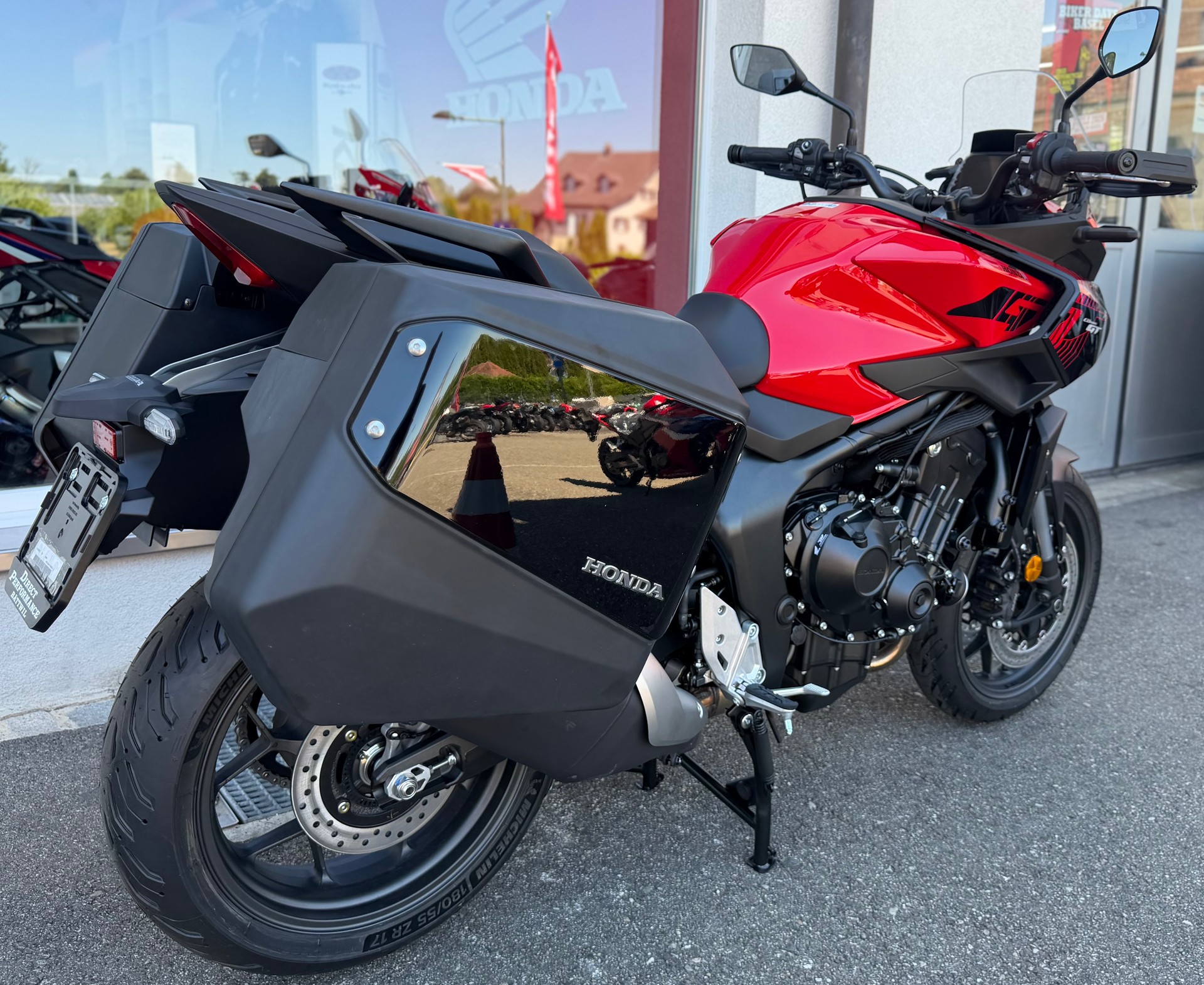 HONDA CB 1000 GT neues Modell 2026-showroom-element-3