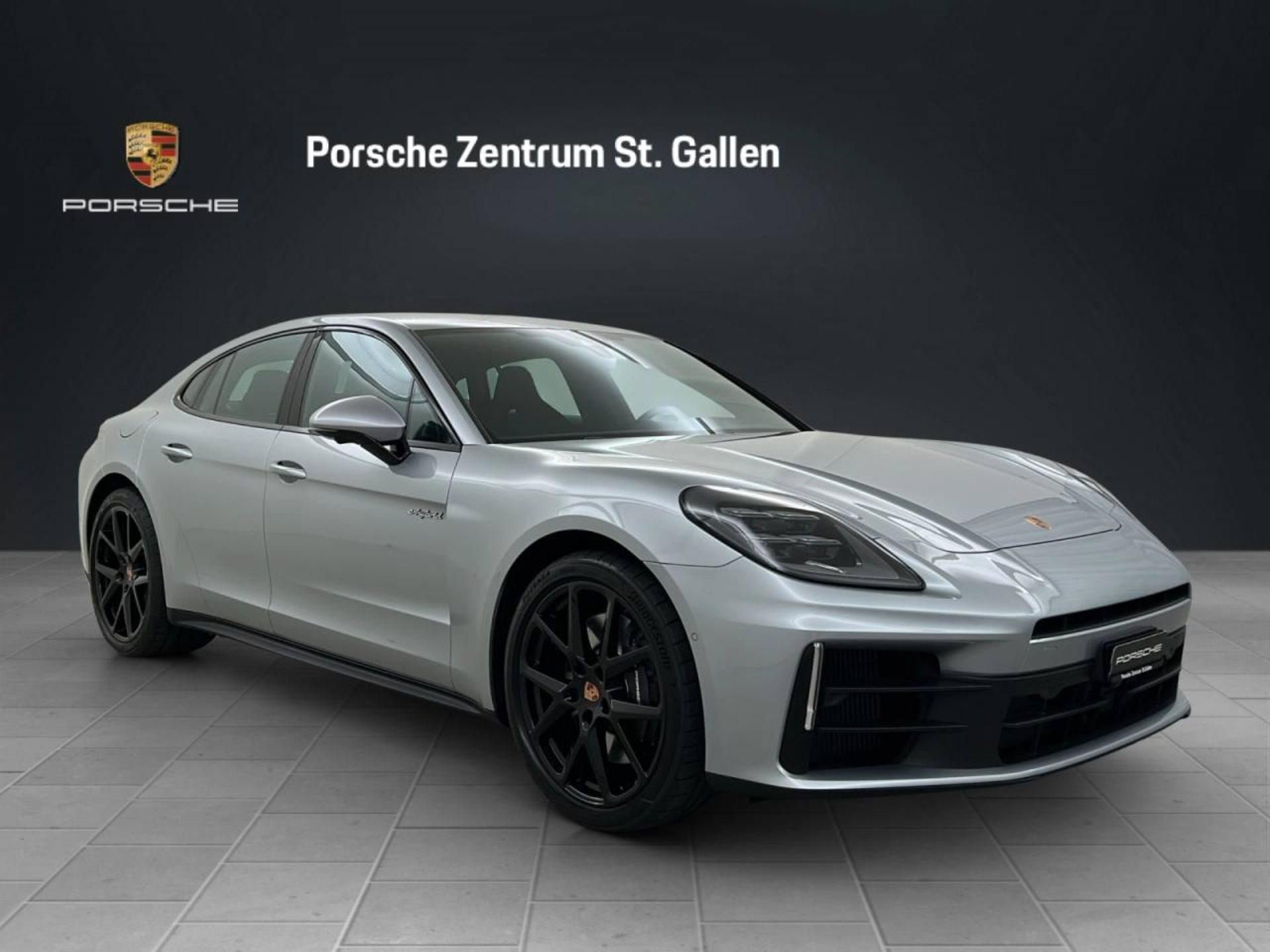 PORSCHE Panamera 4 E-Hybrid-image-5